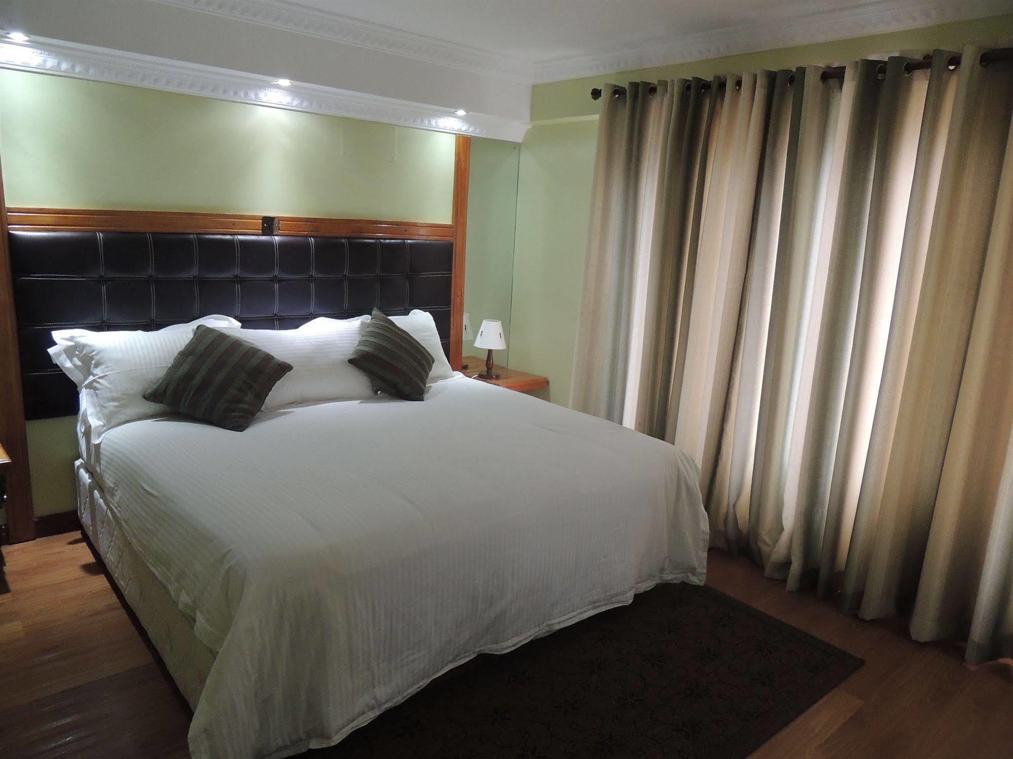 Nairobi Upperhill Hotel Buitenkant foto