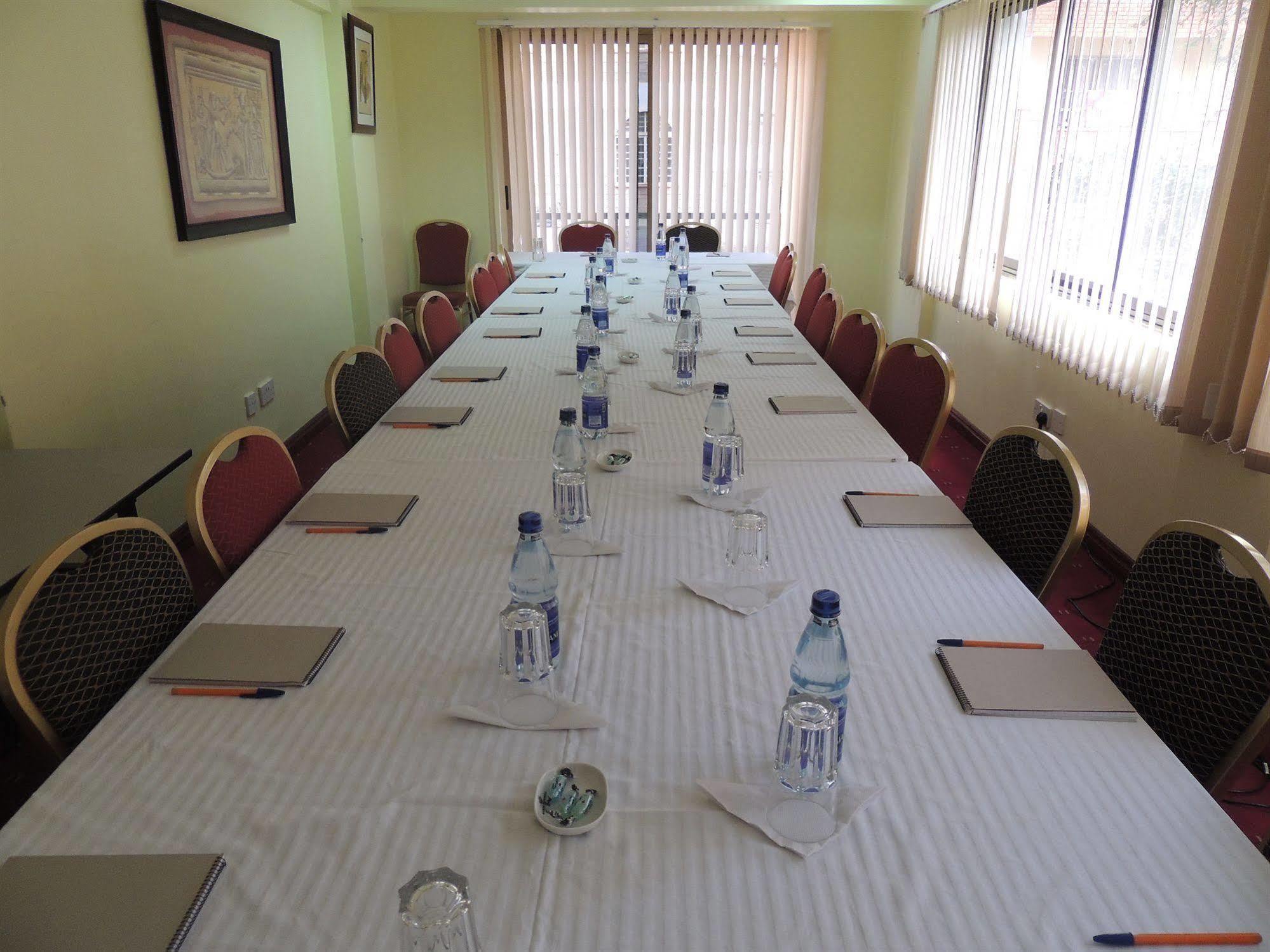 Nairobi Upperhill Hotel Buitenkant foto